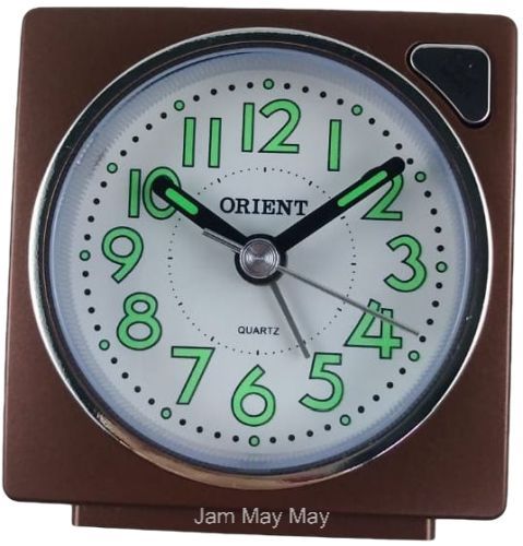 Green QHE091M Seiko Analogue Bedside Alarm Clock